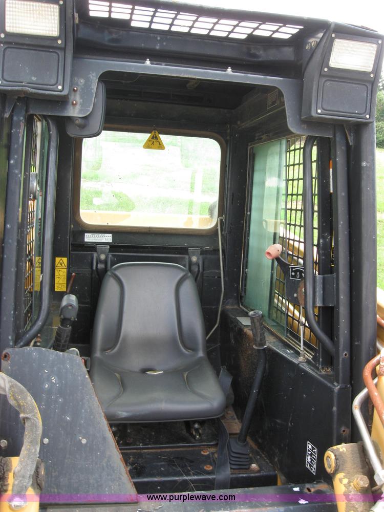 image for item 2122 1997 John Deere 8875 skid steer