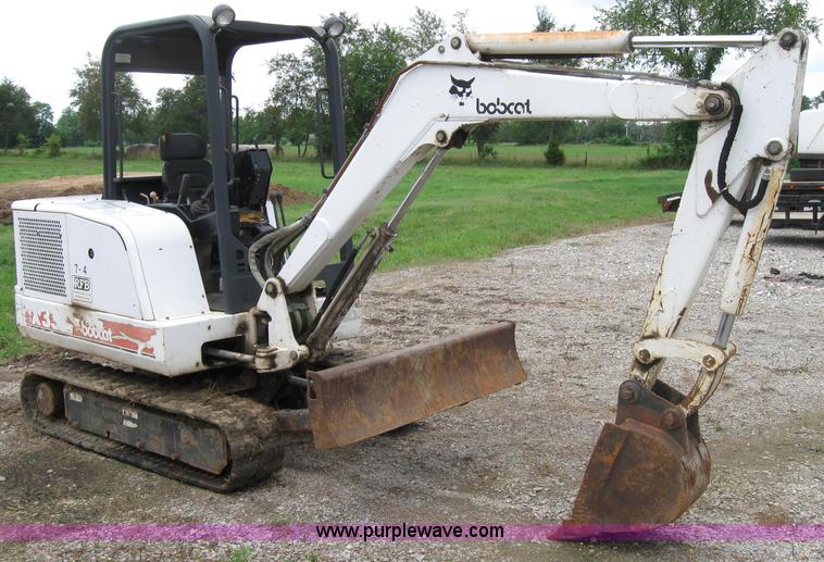 image for item 2123 1997 Bobcat 331 mini excavator