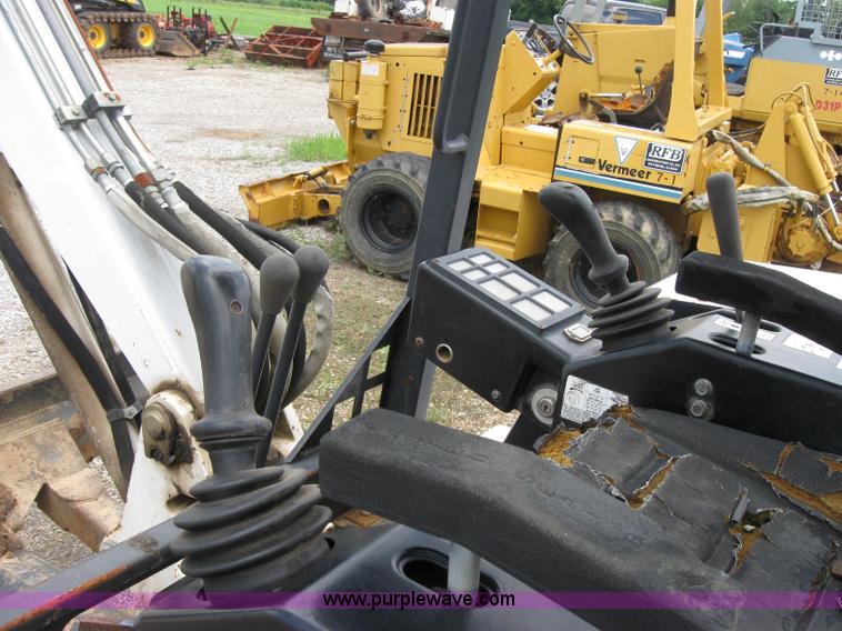 image for item 2123 1997 Bobcat 331 mini excavator