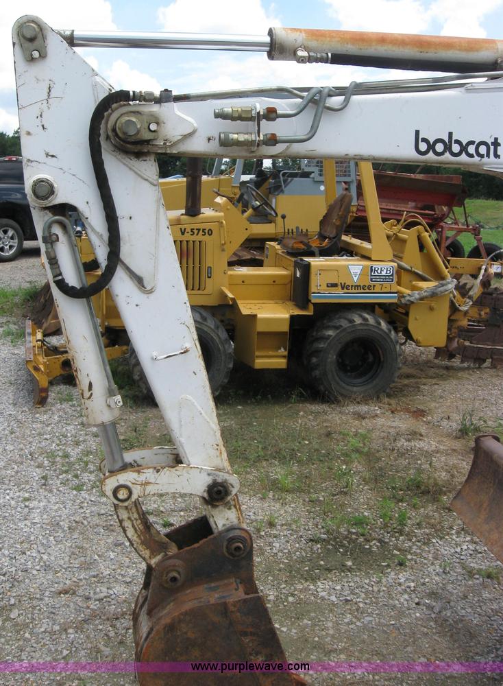 image for item 2123 1997 Bobcat 331 mini excavator