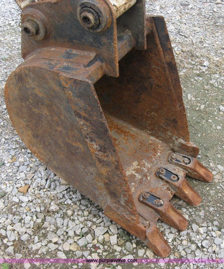 image for item 2123 1997 Bobcat 331 mini excavator