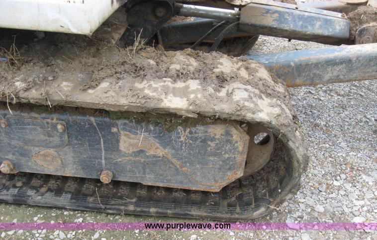image for item 2123 1997 Bobcat 331 mini excavator