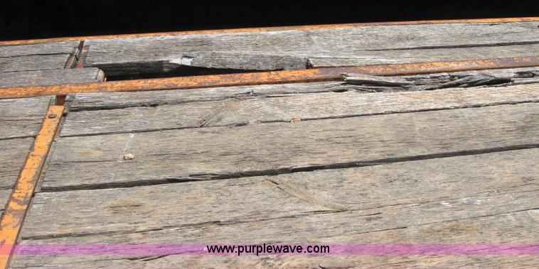 image for item 2124 1996 12 ton flat bed trailer