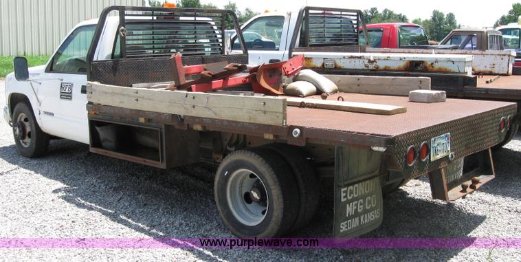 image for item 2125 1999 Chevrolet C3500 pickup truck