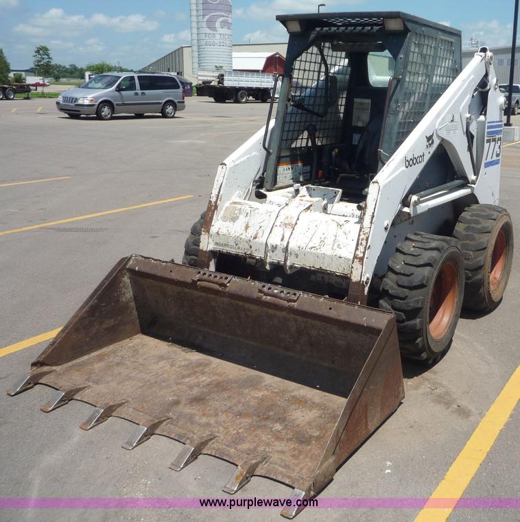 image for item 2153 1998 Bobcat 773 skid steer