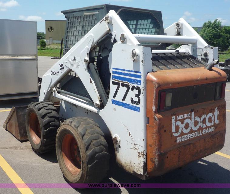 image for item 2153 1998 Bobcat 773 skid steer