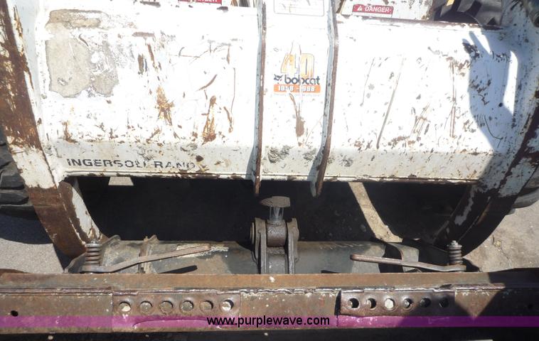 image for item 2153 1998 Bobcat 773 skid steer