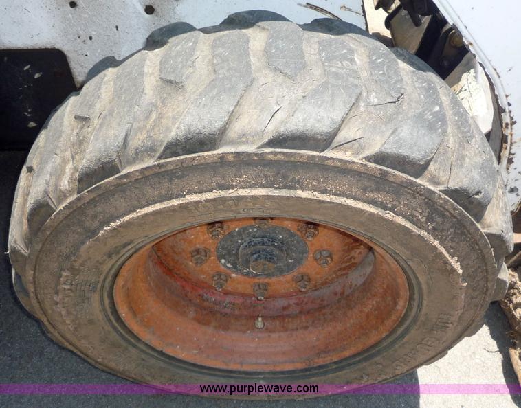 image for item 2153 1998 Bobcat 773 skid steer