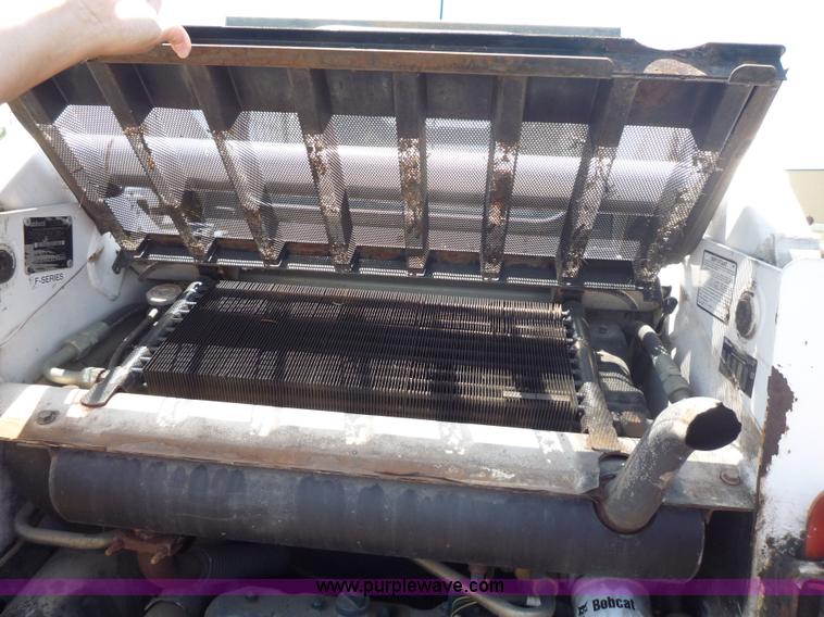 image for item 2153 1998 Bobcat 773 skid steer