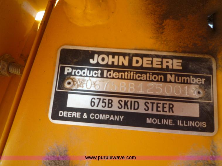 image for item 2156 1993 John Deere 675B skid steer