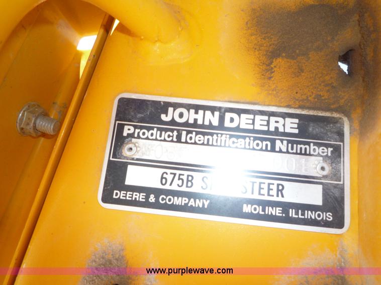 image for item 2156 1993 John Deere 675B skid steer