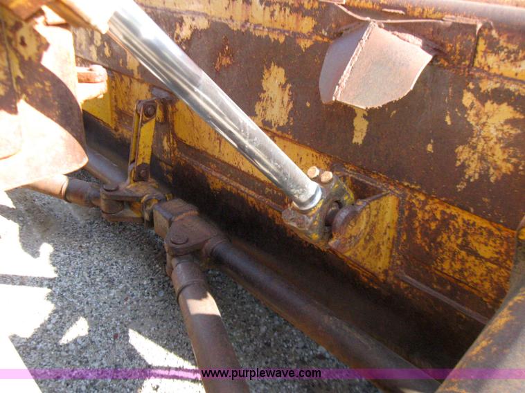 image for item 2271 1972 Caterpillar D7F dozer