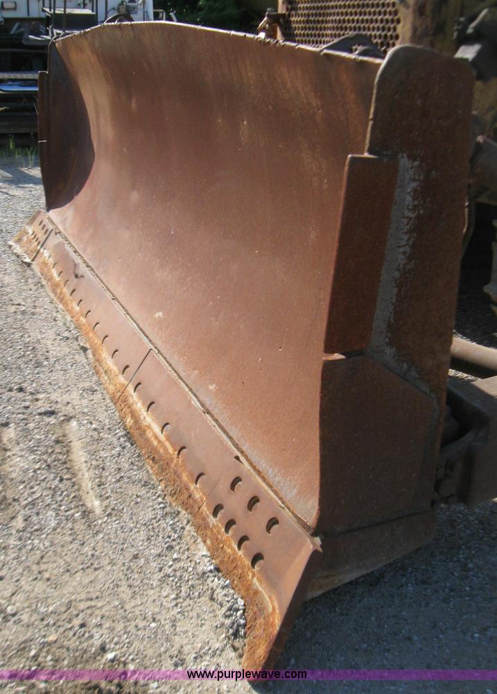 image for item 2271 1972 Caterpillar D7F dozer