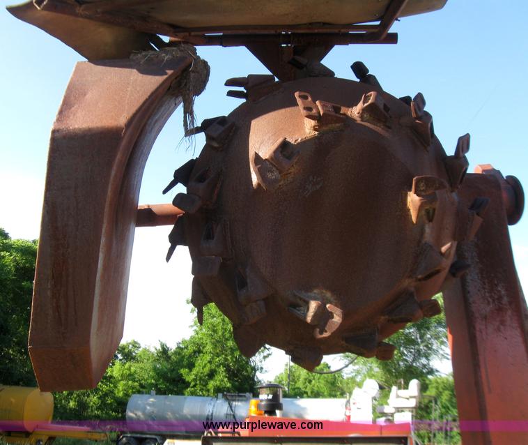 image for item 2272 1992 Roto ditcher