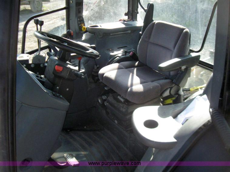 image for item 2273 2000 New Holland TS110 MFWD tractor