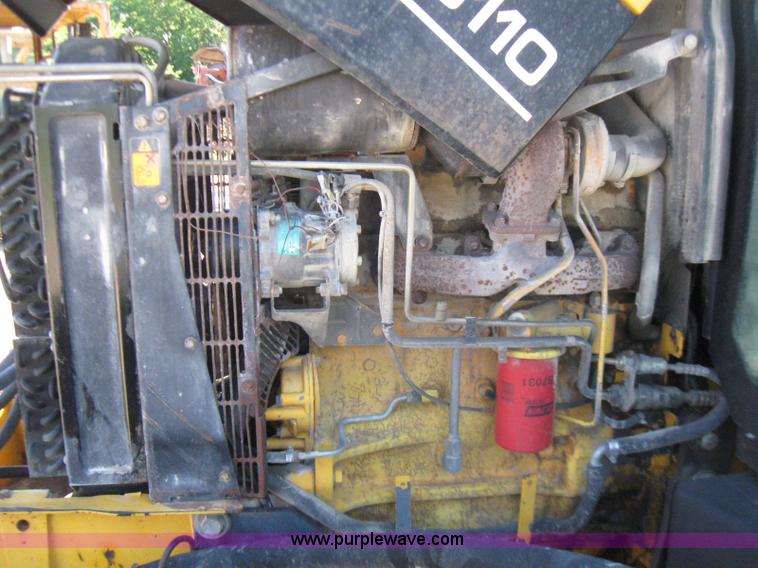 image for item 2273 2000 New Holland TS110 MFWD tractor