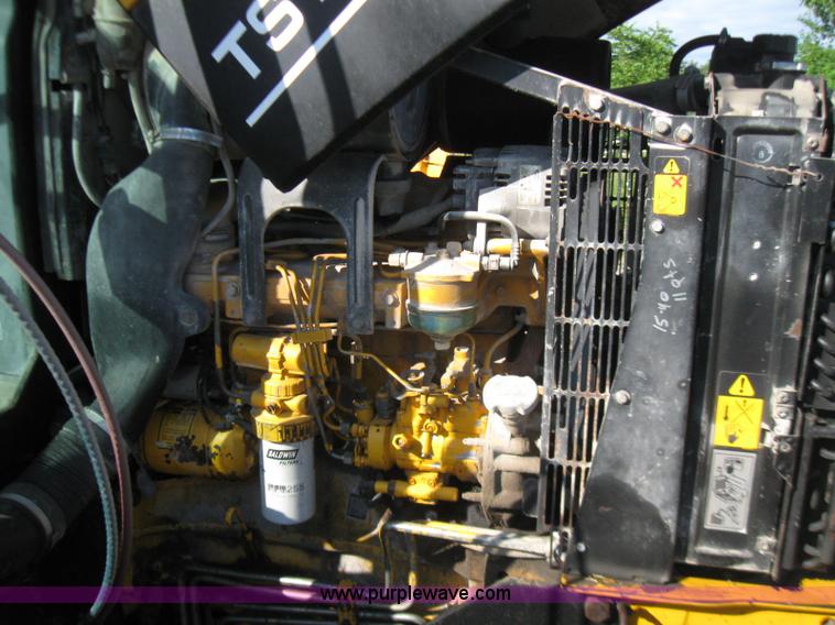 image for item 2273 2000 New Holland TS110 MFWD tractor