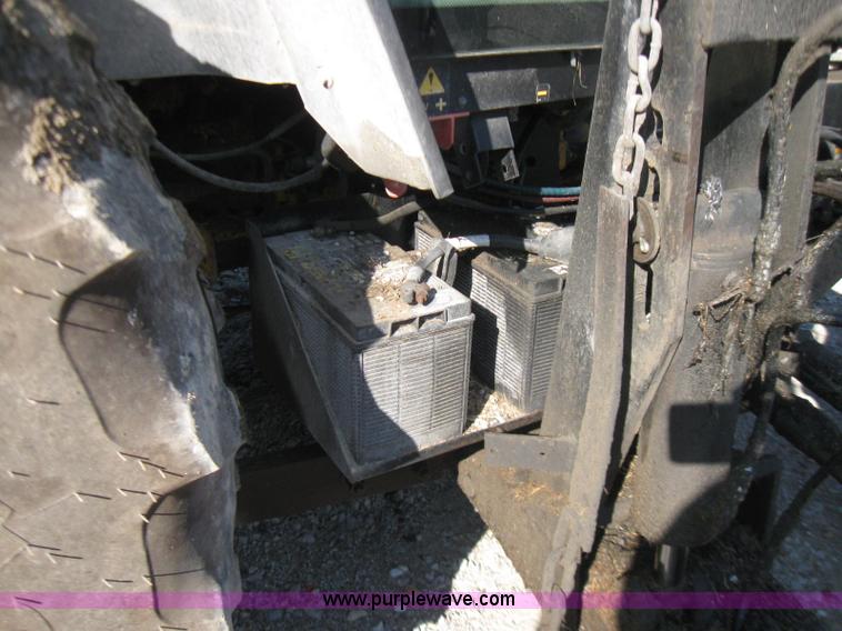 image for item 2273 2000 New Holland TS110 MFWD tractor