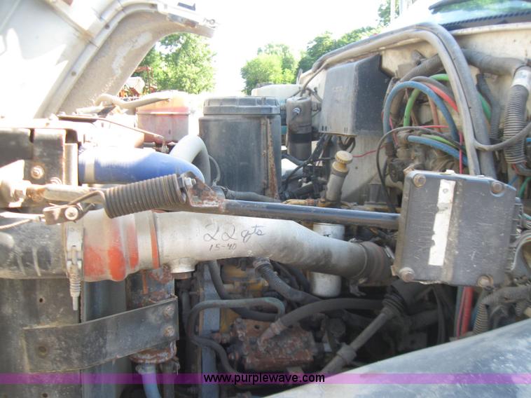 image for item 2274 2000 GMC Topkick C7H042 dump truck