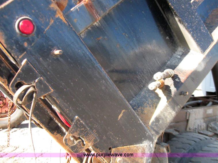 image for item 2274 2000 GMC Topkick C7H042 dump truck