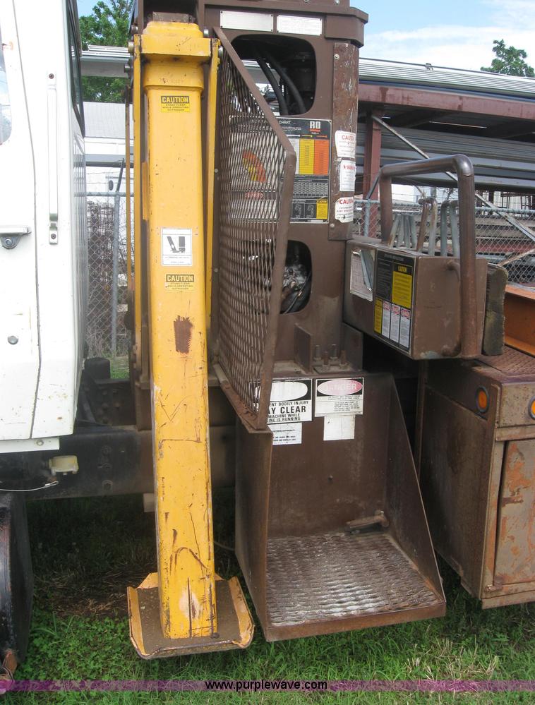 image for item 2313 1982 Ford Conventional L800 crane truck