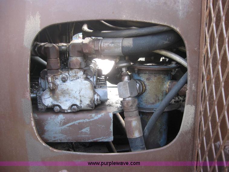 image for item 2313 1982 Ford Conventional L800 crane truck