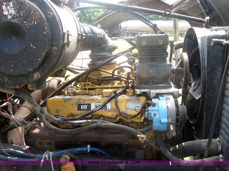 image for item 2313 1982 Ford Conventional L800 crane truck