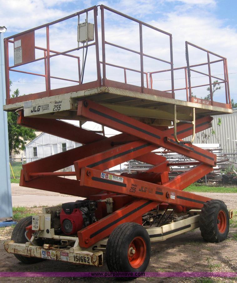 image for item 2314 1980 JLG 25S scissor lift