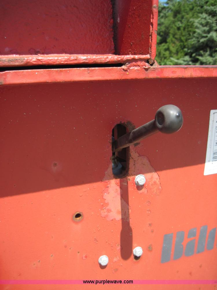 image for item 3000 1976 Hyster detachable low boy trailer