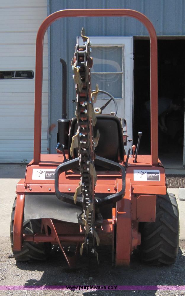 image for item 3014 1988 Ditch Witch 2310 trencher
