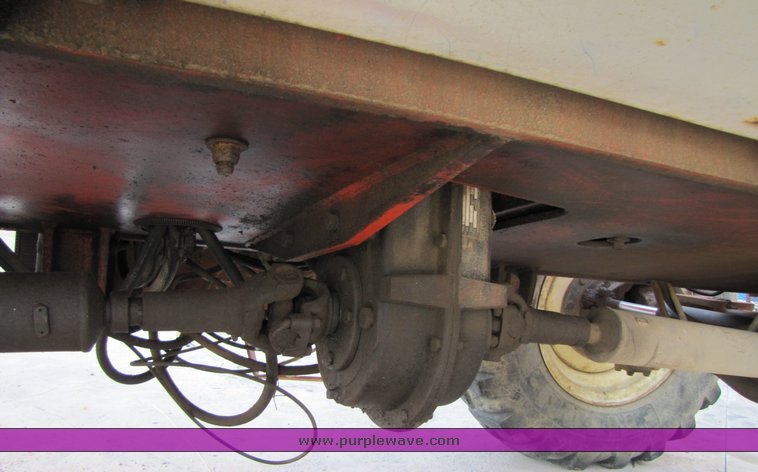 image for item 3317 1992 SkyTrak 6036 telehandler