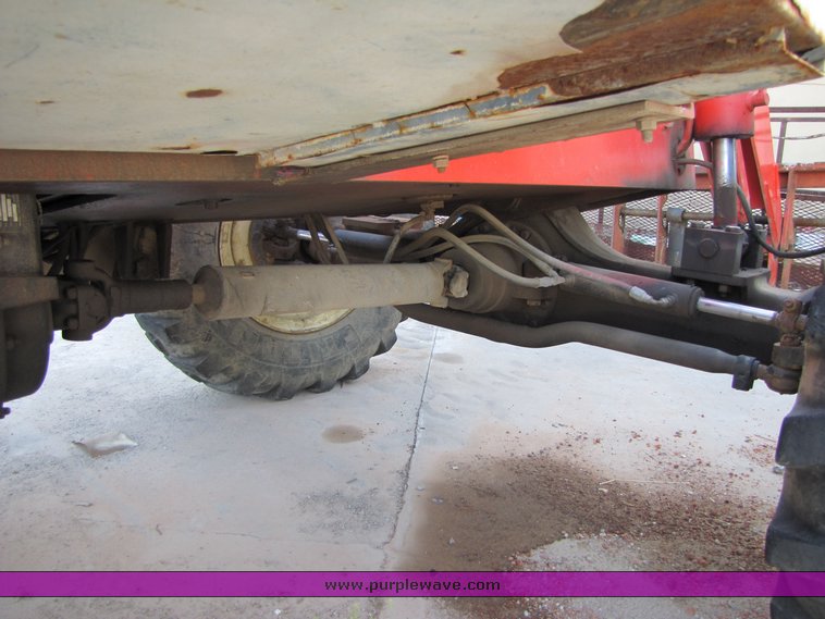 image for item 3317 1992 SkyTrak 6036 telehandler