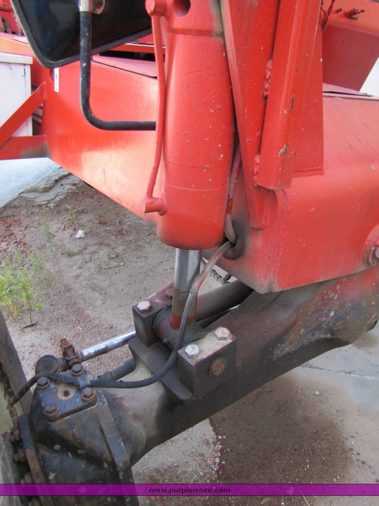 image for item 3317 1992 SkyTrak 6036 telehandler
