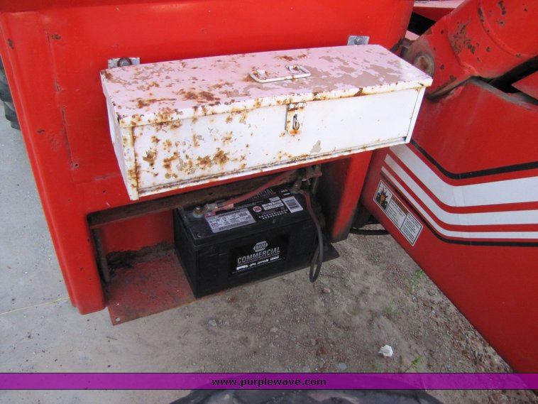 image for item 3317 1992 SkyTrak 6036 telehandler