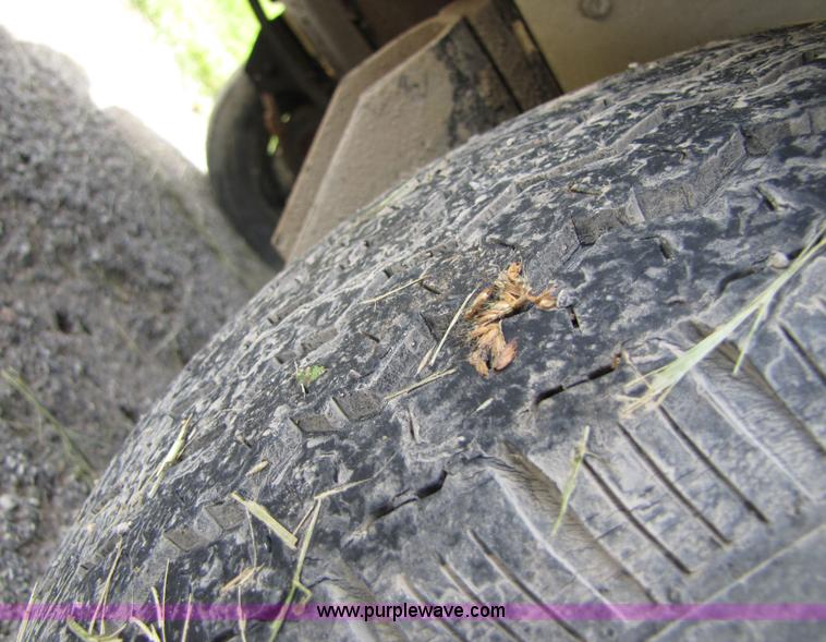 image for item 3344 1997 Ingersoll Rand portable air compressor