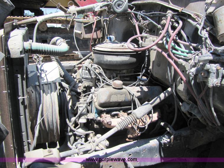 image for item 3481 1977 Ford dump truck