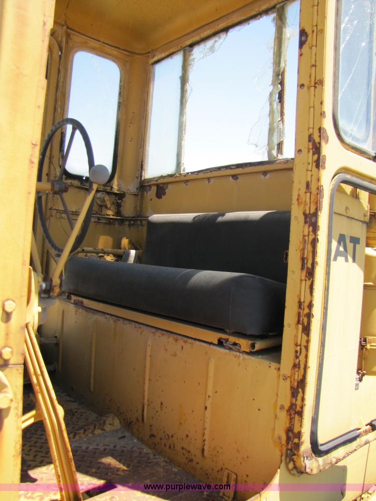 image for item 3482 1959 Caterpillar 12 motor grader
