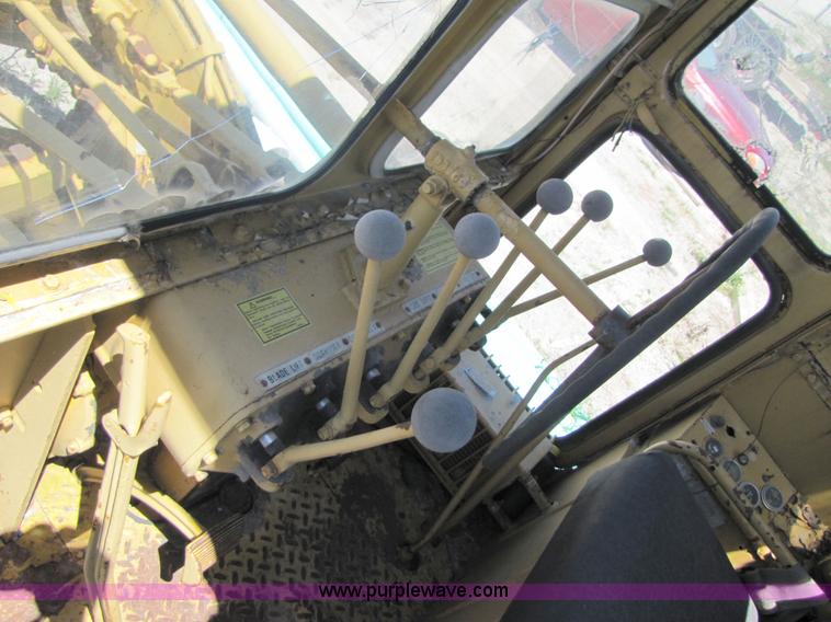 image for item 3482 1959 Caterpillar 12 motor grader