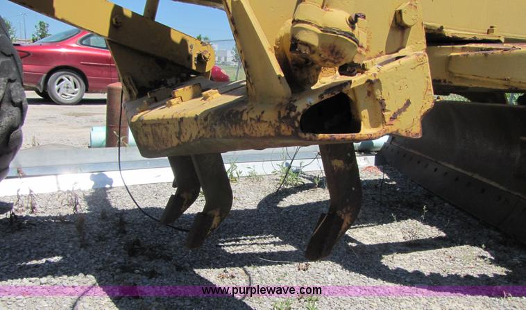 image for item 3482 1959 Caterpillar 12 motor grader