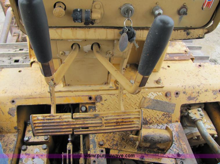image for item 3506 1980 Komatsu D85A-18 dozer