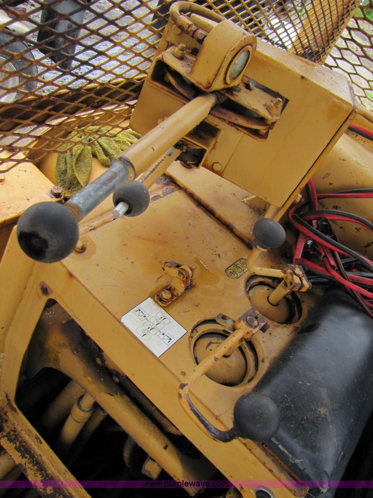 image for item 3506 1980 Komatsu D85A-18 dozer