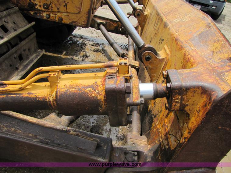 image for item 3506 1980 Komatsu D85A-18 dozer