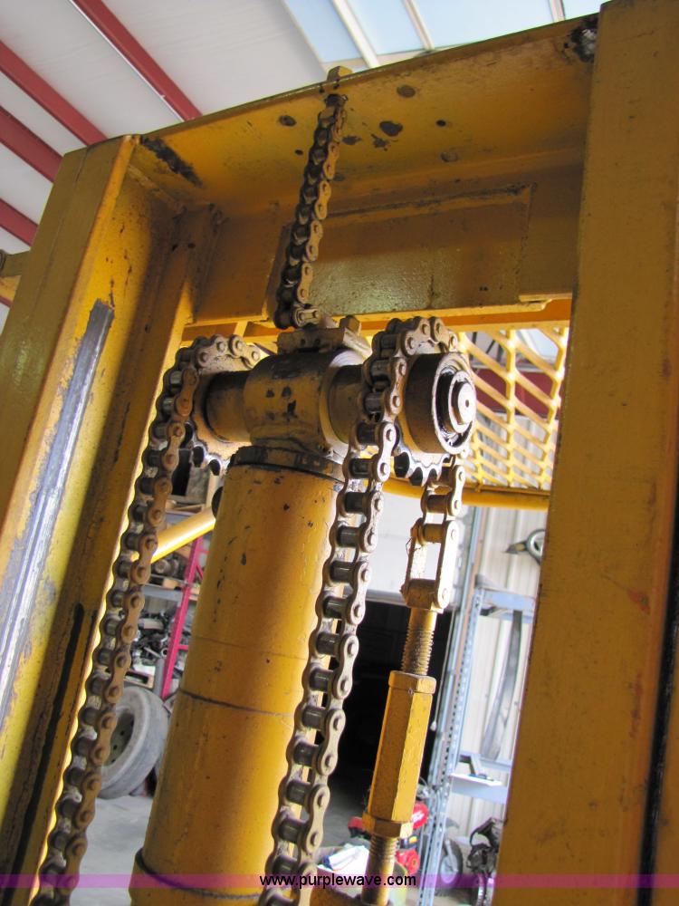 image for item 3509 Moto Truc electric forklift