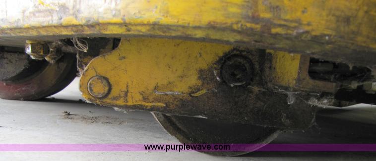 image for item 3509 Moto Truc electric forklift