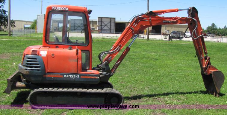 image for item 3539 1997 Kubota KX121-2 mini excavator