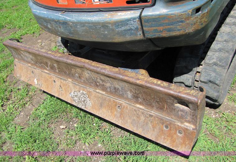 image for item 3539 1997 Kubota KX121-2 mini excavator