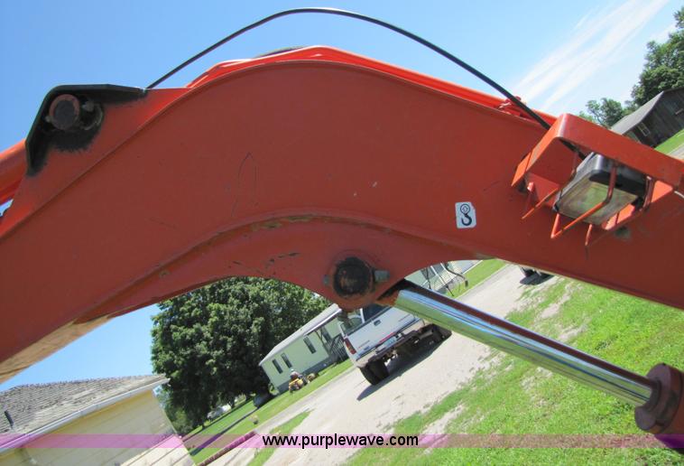 image for item 3539 1997 Kubota KX121-2 mini excavator