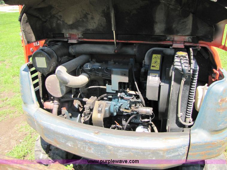 image for item 3539 1997 Kubota KX121-2 mini excavator