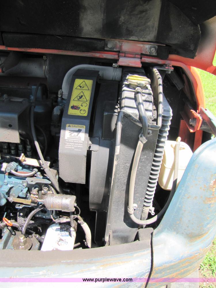 image for item 3539 1997 Kubota KX121-2 mini excavator