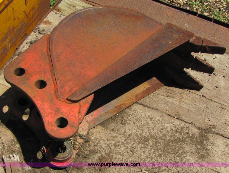 image for item 3539 1997 Kubota KX121-2 mini excavator